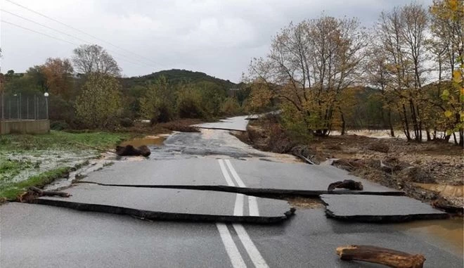 Χαλκιδική: Μεγάλες οι καταστροφές που προκάλεσε η κακοκαιρία – Εικόνες, Βίντεο